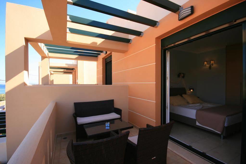 Sun Village Hotel Apartments Megás Limniónas Dış mekan fotoğraf