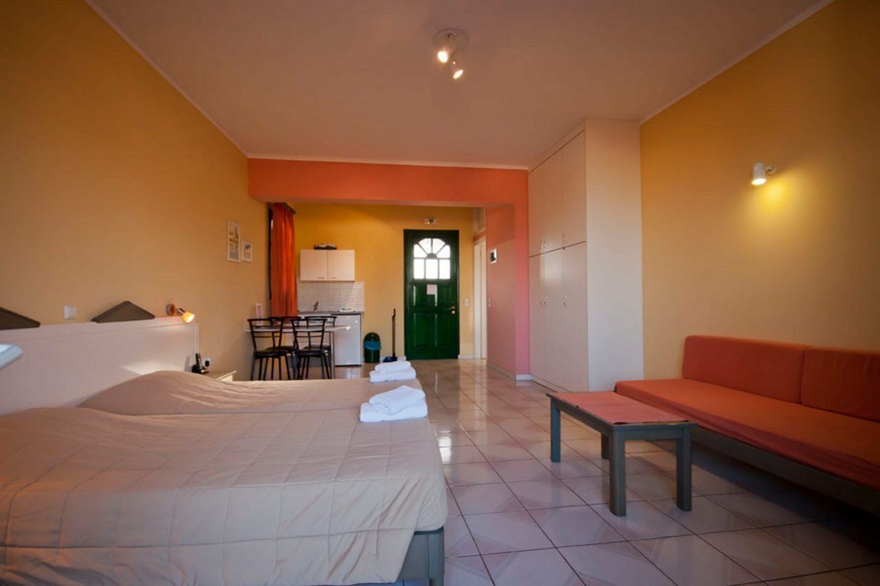 Sun Village Hotel Apartments Megás Limniónas Dış mekan fotoğraf