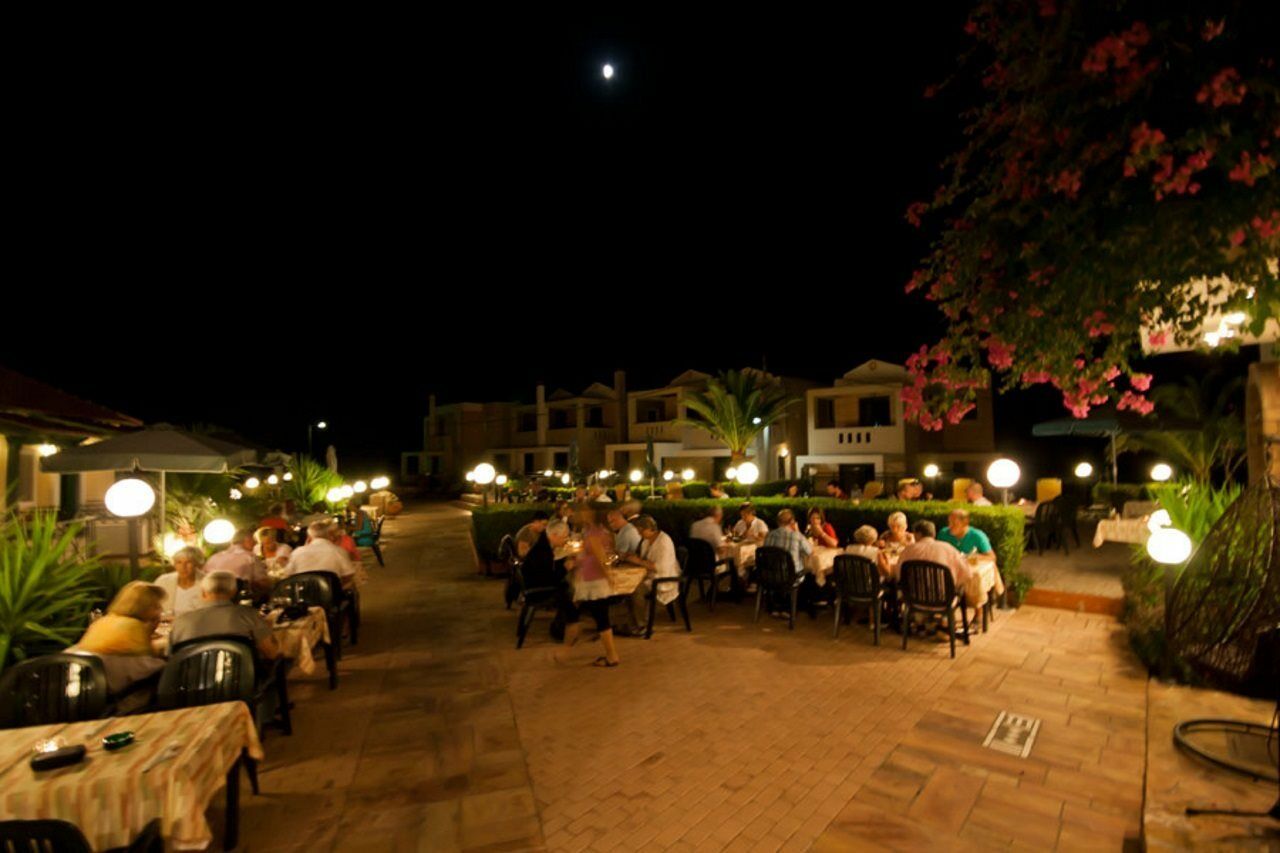 Sun Village Hotel Apartments Megás Limniónas Dış mekan fotoğraf