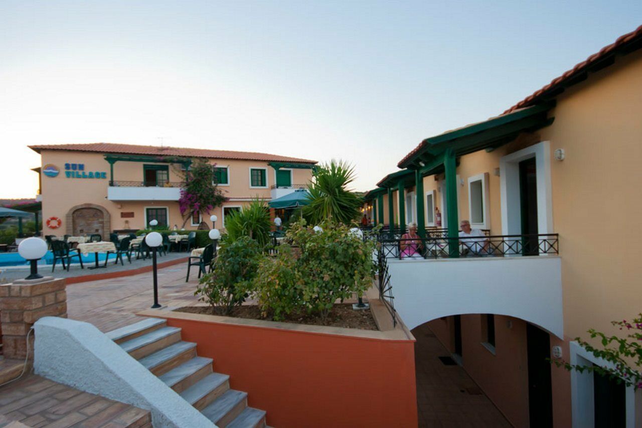 Sun Village Hotel Apartments Megás Limniónas Dış mekan fotoğraf